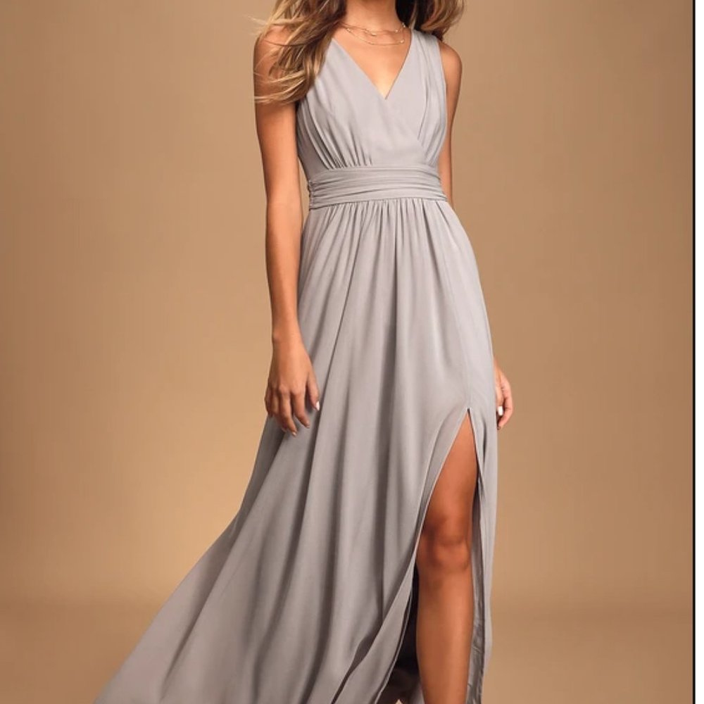 Lulu's Women's Thoughts of Hue Light Grey Surplice Maxi Dress NWT Chiffon Size M